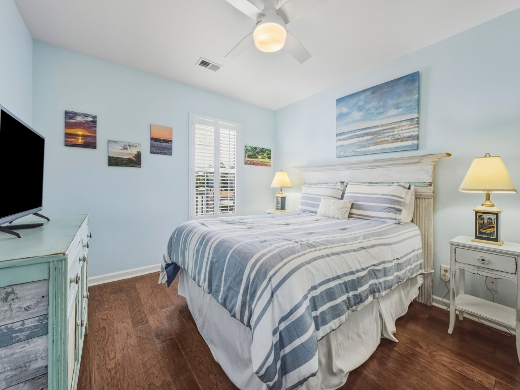 35D True Blue on 10th Hole Vacation Rental in Pawleys Island - RedAwning