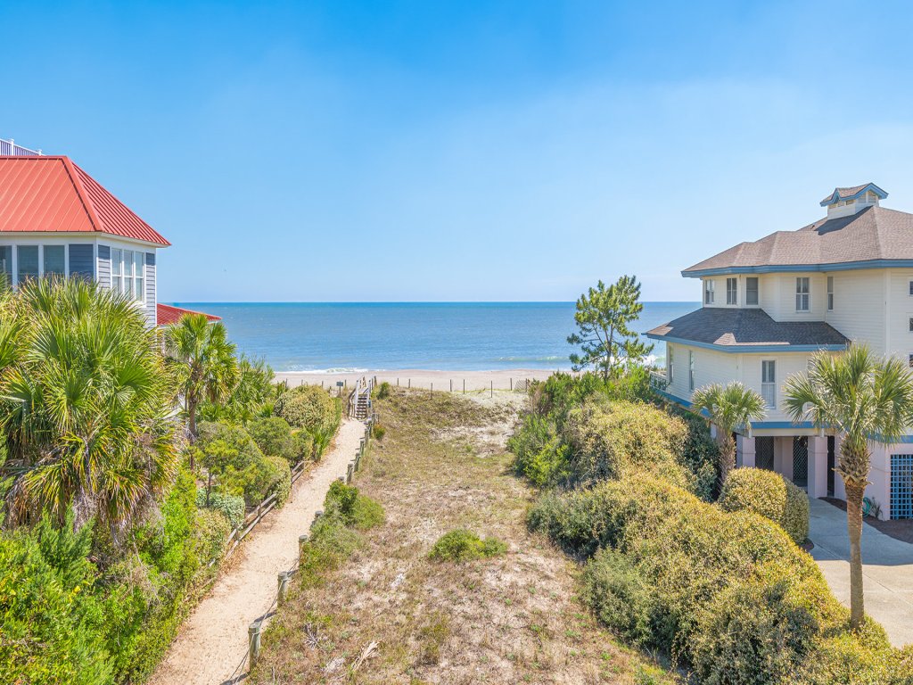 Blue Dolphin Vacation Rental in South Carolina - RedAwning