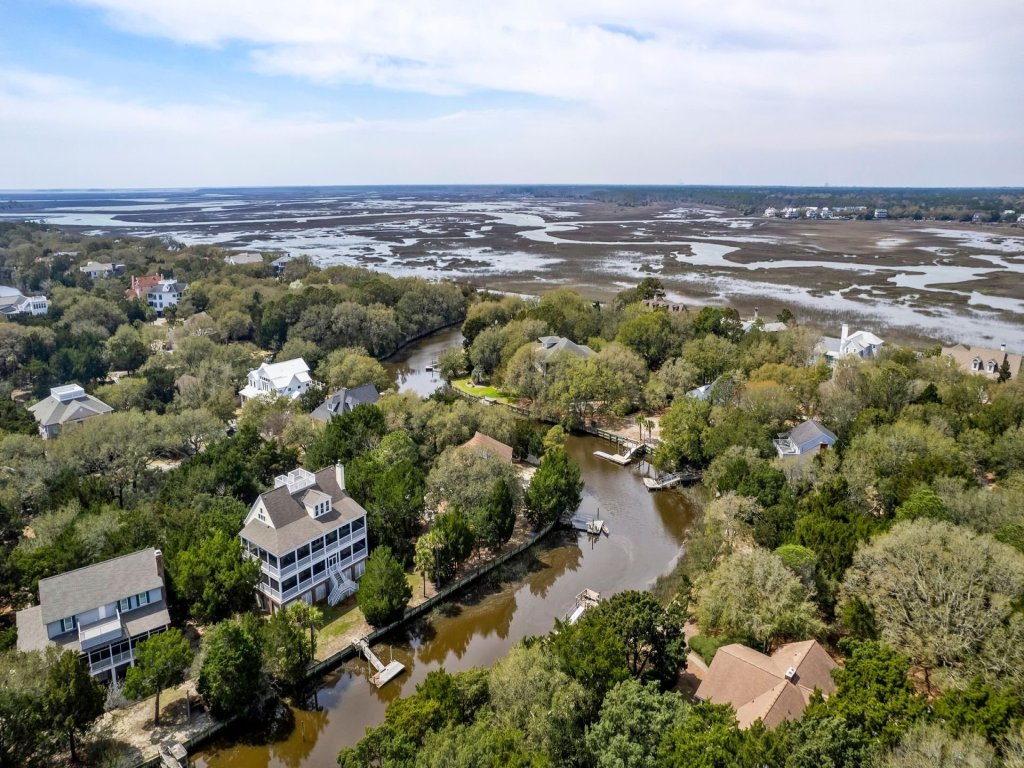 Folk Art Oasis Vacation Rental in South Carolina - RedAwning