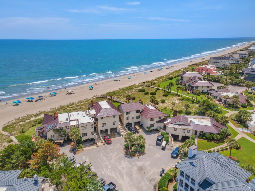 Ocean Eyes Vacation Rental in South Carolina - RedAwning