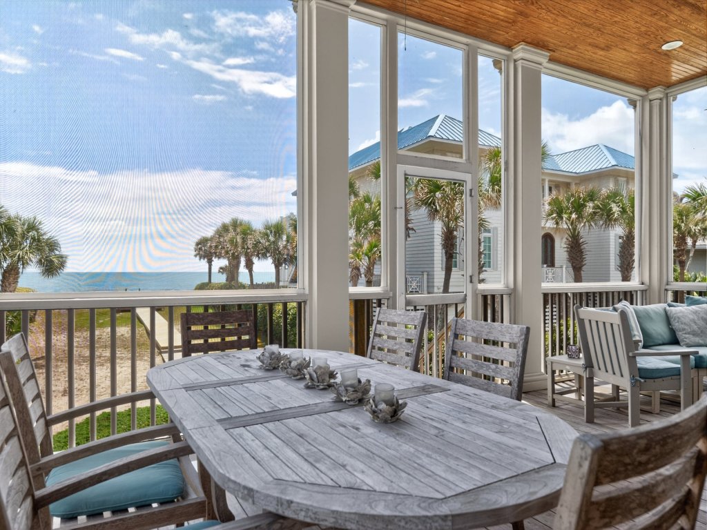 Maison Blanche Vacation Rental in South Carolina - RedAwning