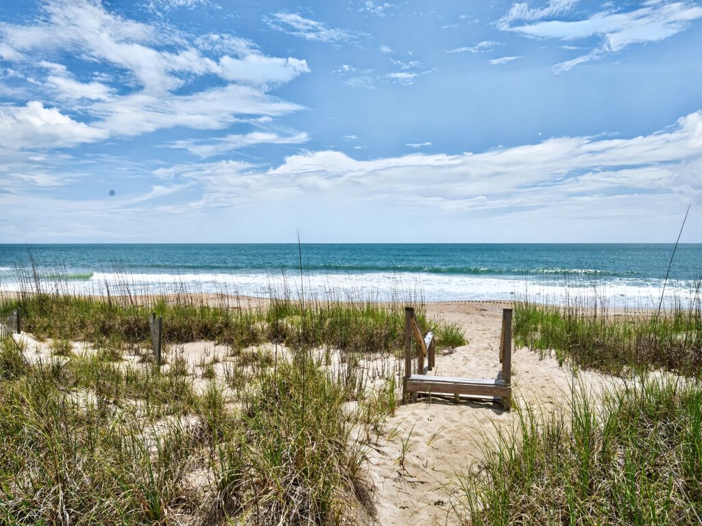 Maison Blanche Vacation Rental in South Carolina - RedAwning