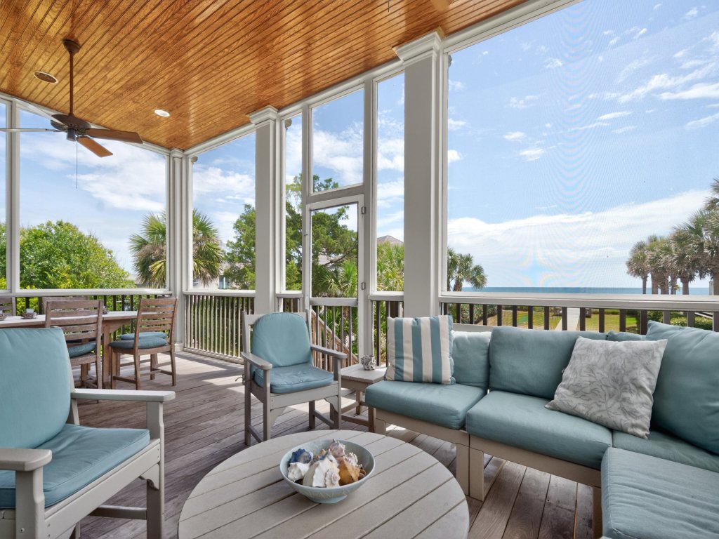 Maison Blanche Vacation Rental in South Carolina - RedAwning