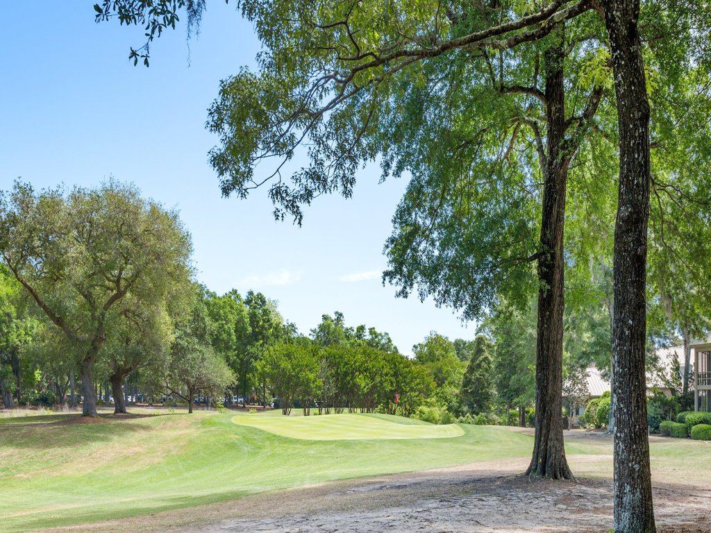 307-1 Live Oaks Retreat Vacation Rental in Pawleys Island - RedAwning