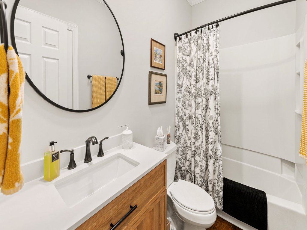 307-1 Live Oaks Retreat Vacation Rental in Pawleys Island - RedAwning