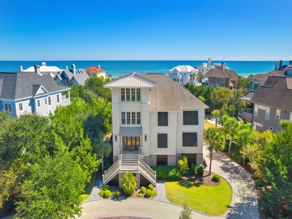 Oceana Verde Vacation Rental in South Carolina - RedAwning