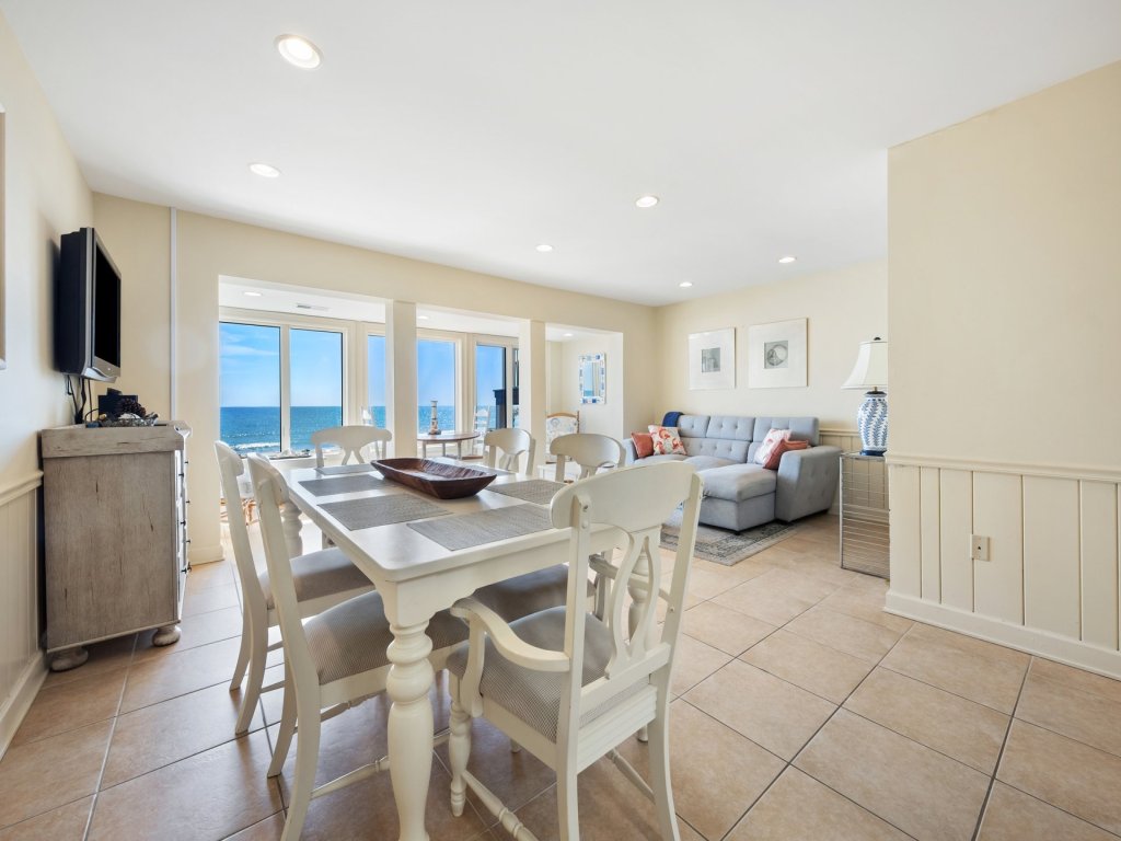 Sea Breeze Vacation Rental in South Carolina - RedAwning