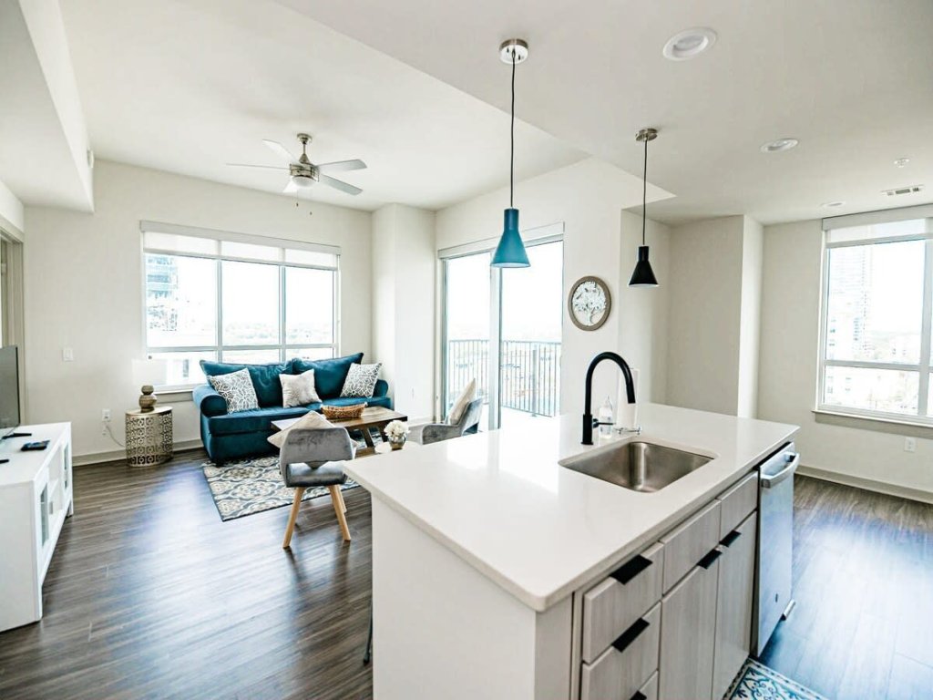 Charlotte Uptown Fully Furnished Apartments Vacation Rental in North Carolina - RedAwning