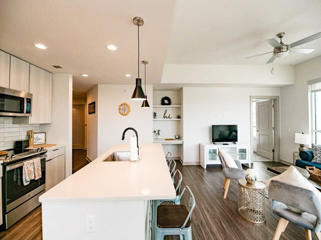 Charlotte Uptown Fully Furnished Apartments Vacation Rental in North Carolina - RedAwning