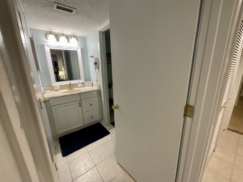 21C Richmond Park Vacation Rental in Myrtle Beach - RedAwning
