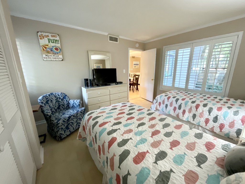 21C Richmond Park Vacation Rental in Myrtle Beach - RedAwning