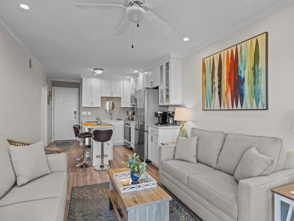 Southwinds G10 Vacation Rental in North Carolina - RedAwning