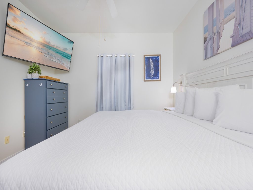 Romar Lakes 103A Vacation Rental in Orange Beach - RedAwning