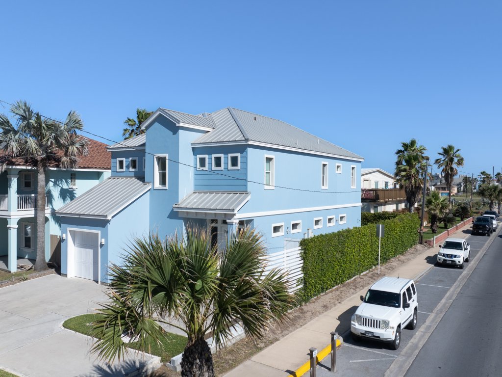 132 E. Capricorn Vacation Rental in South Padre Island - RedAwning