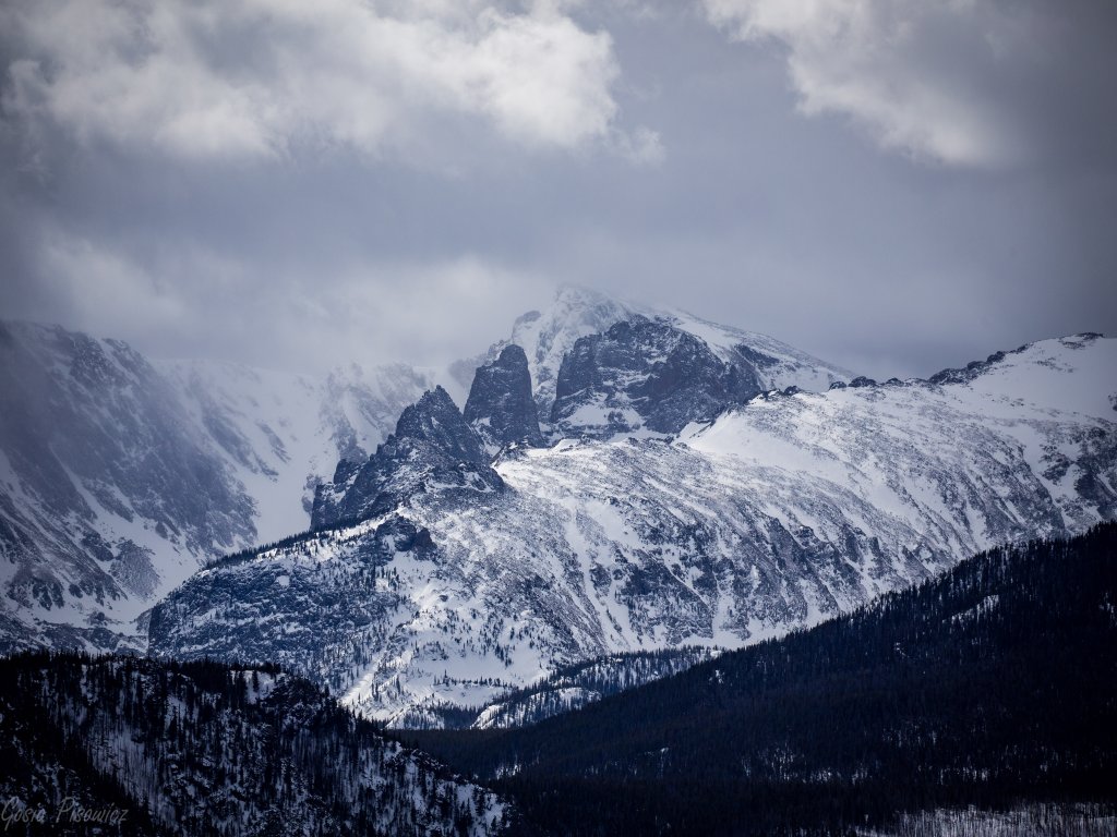 Longs Peak Cabin - Monthly Long-Term Vacation Rental 30+ Days - Estes Park Vacation Rental in Estes Park - RedAwning