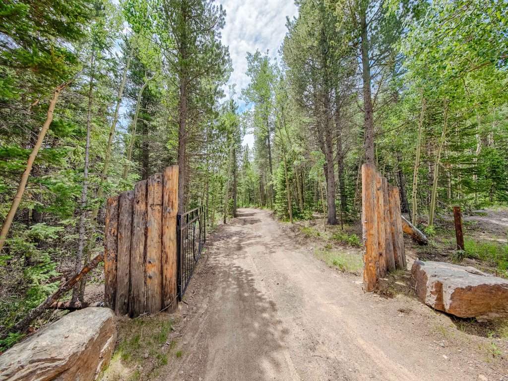 Longs Peak Cabin - Monthly Long-Term Vacation Rental 30+ Days - Estes Park Vacation Rental in Estes Park - RedAwning