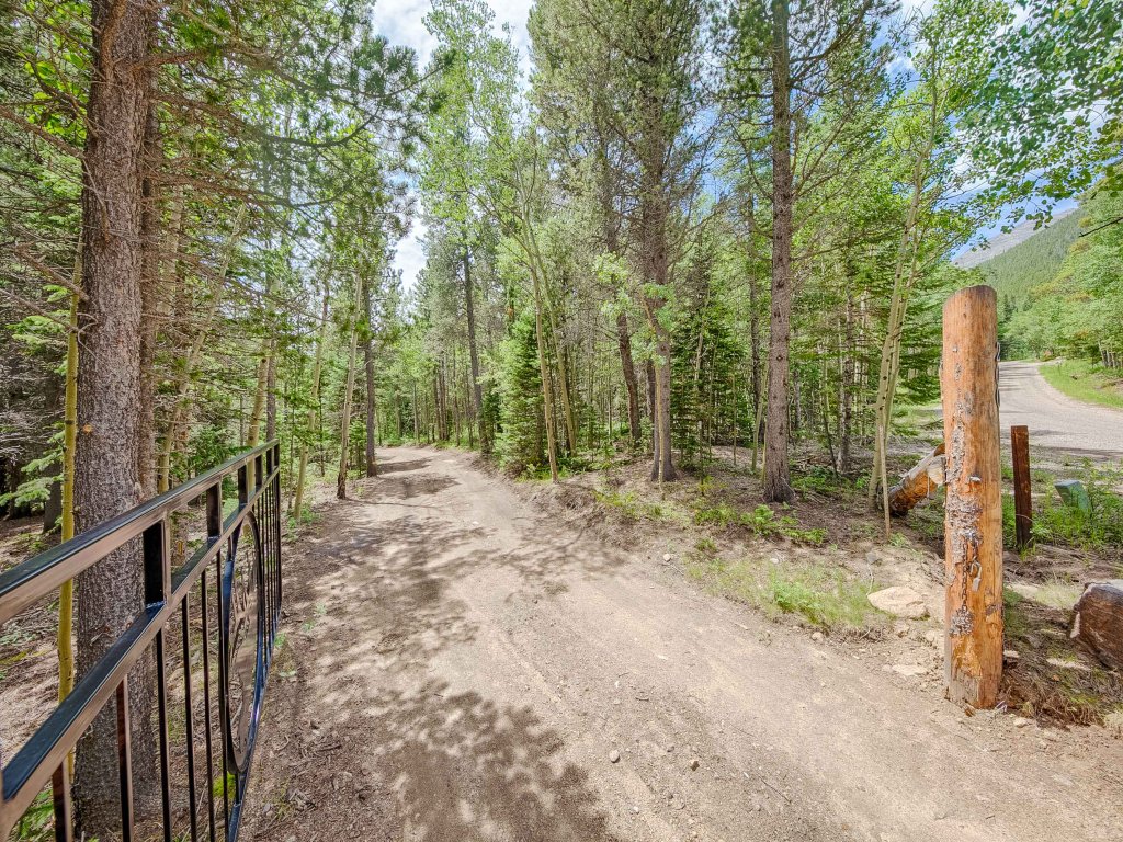 Longs Peak Cabin - Monthly Long-Term Vacation Rental 30+ Days - Estes Park Vacation Rental in Estes Park - RedAwning