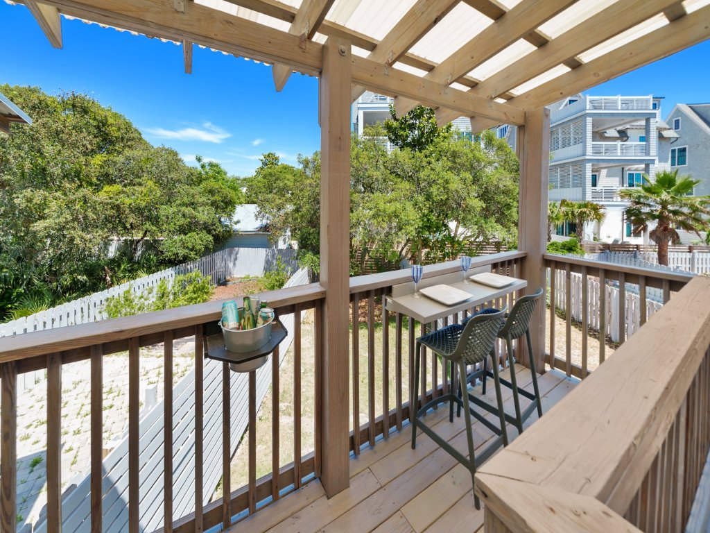 30A Hideaway Vacation Rental in Inlet Beach - RedAwning