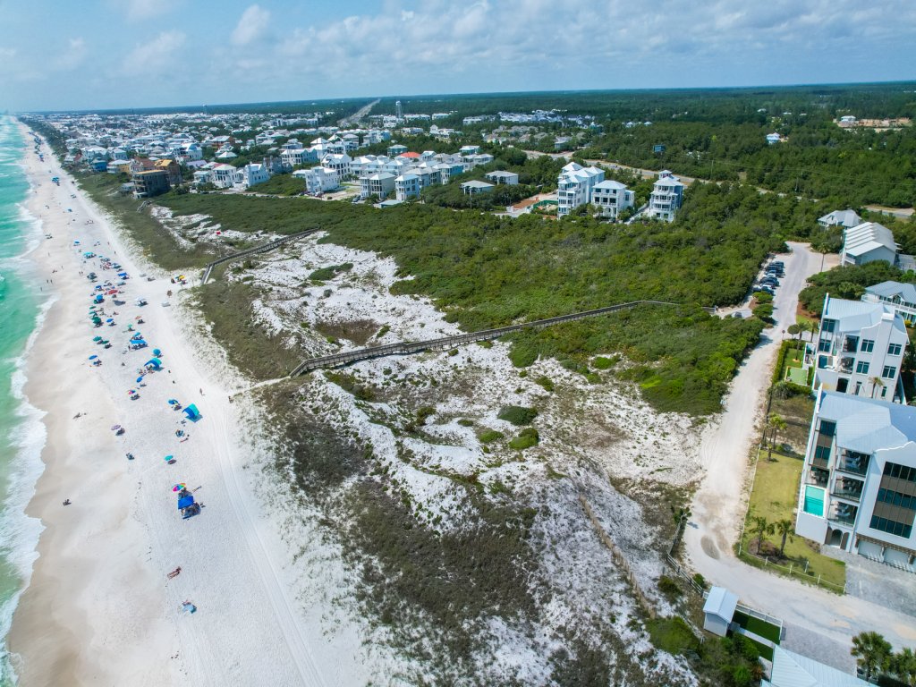 30A Hideaway Vacation Rental in Inlet Beach - RedAwning