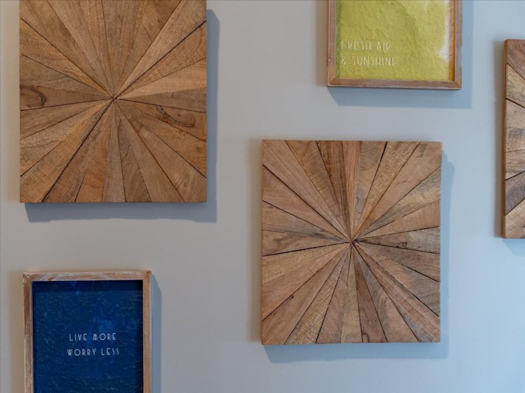 Unit 322: Life From Above (The Blue Room) Vacation Rental in New Hampshire - RedAwning