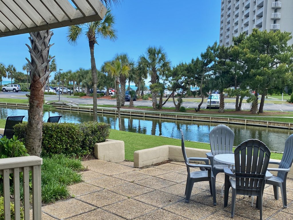 WATER VIEWS WALK 2 BEACH GREAT RENO FULL ACCESS 8C Vacation Rental in Myrtle Beach - RedAwning