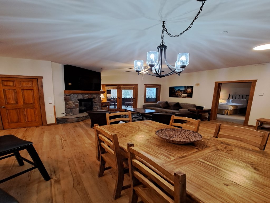 Beautiful 2BR in River Run - Kids Ski Free! Vacation Rental in Dillon - RedAwning