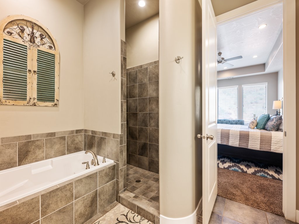 Zion's Edge Vacation Rental in Utah - RedAwning