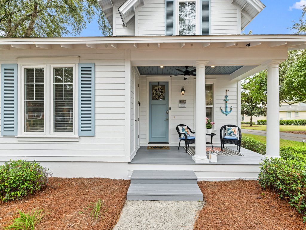 1298 Laurel Grove Vacation Rental in Miramar Beach - RedAwning