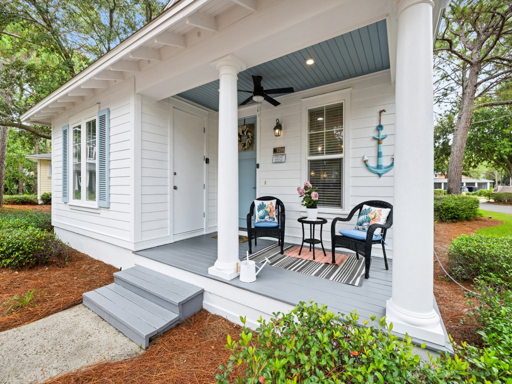 1298 Laurel Grove Vacation Rental in Miramar Beach - RedAwning