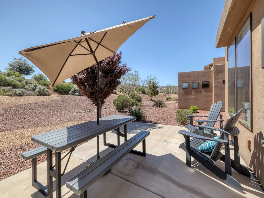 Southwest Basecamp Vacation Rental in St. George - RedAwning