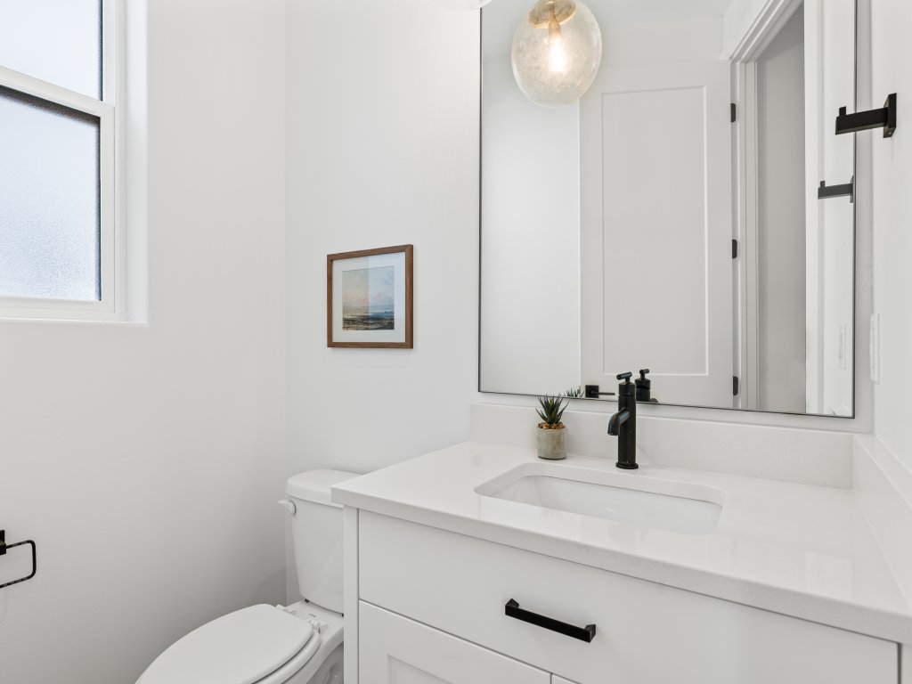 The Sapphire Blanc Vacation Rental in St. George - RedAwning