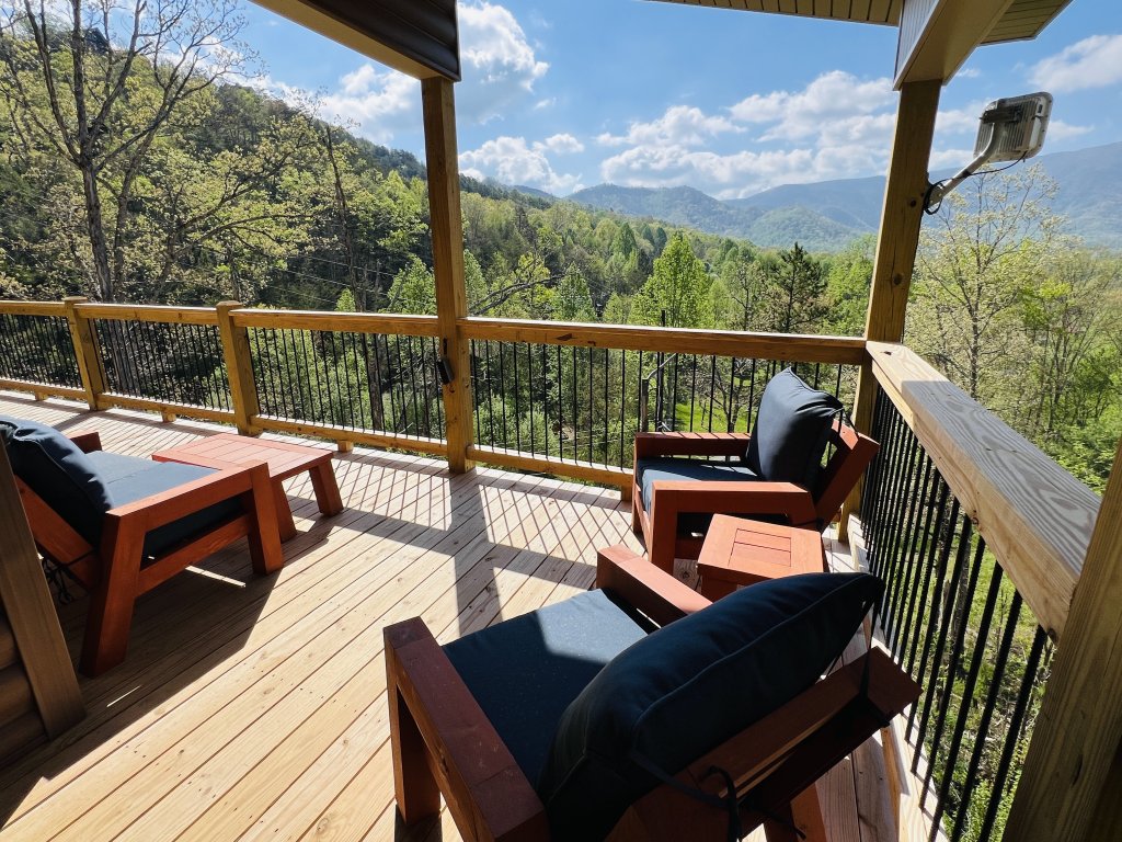 A Tyme to Chill Vacation Rental in Sevierville - RedAwning