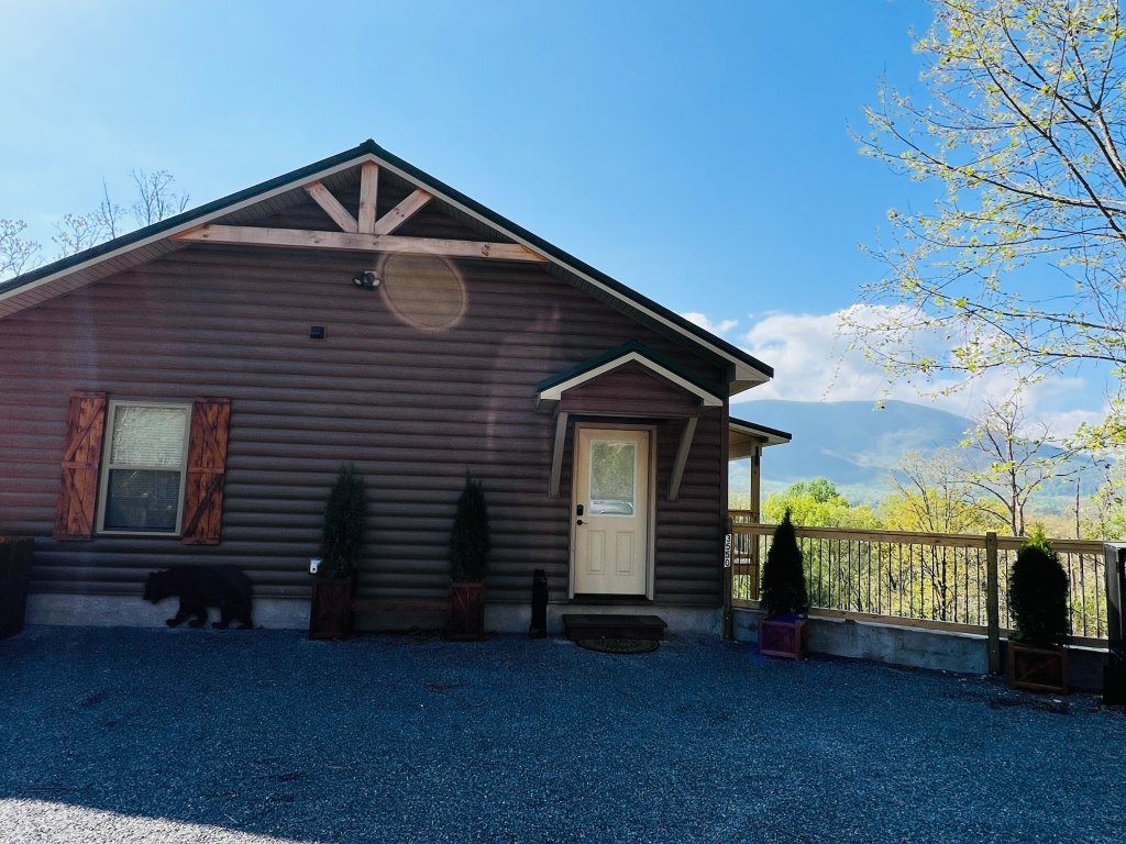 A Tyme to Chill Vacation Rental in Sevierville - RedAwning