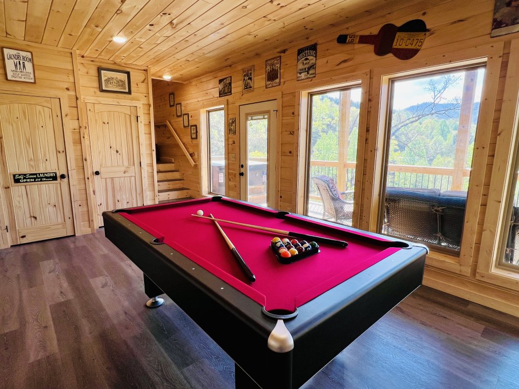 A Tyme to Chill Vacation Rental in Sevierville - RedAwning