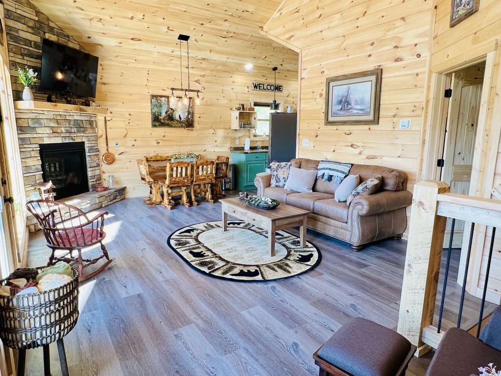 A Tyme to Chill Vacation Rental in Sevierville - RedAwning