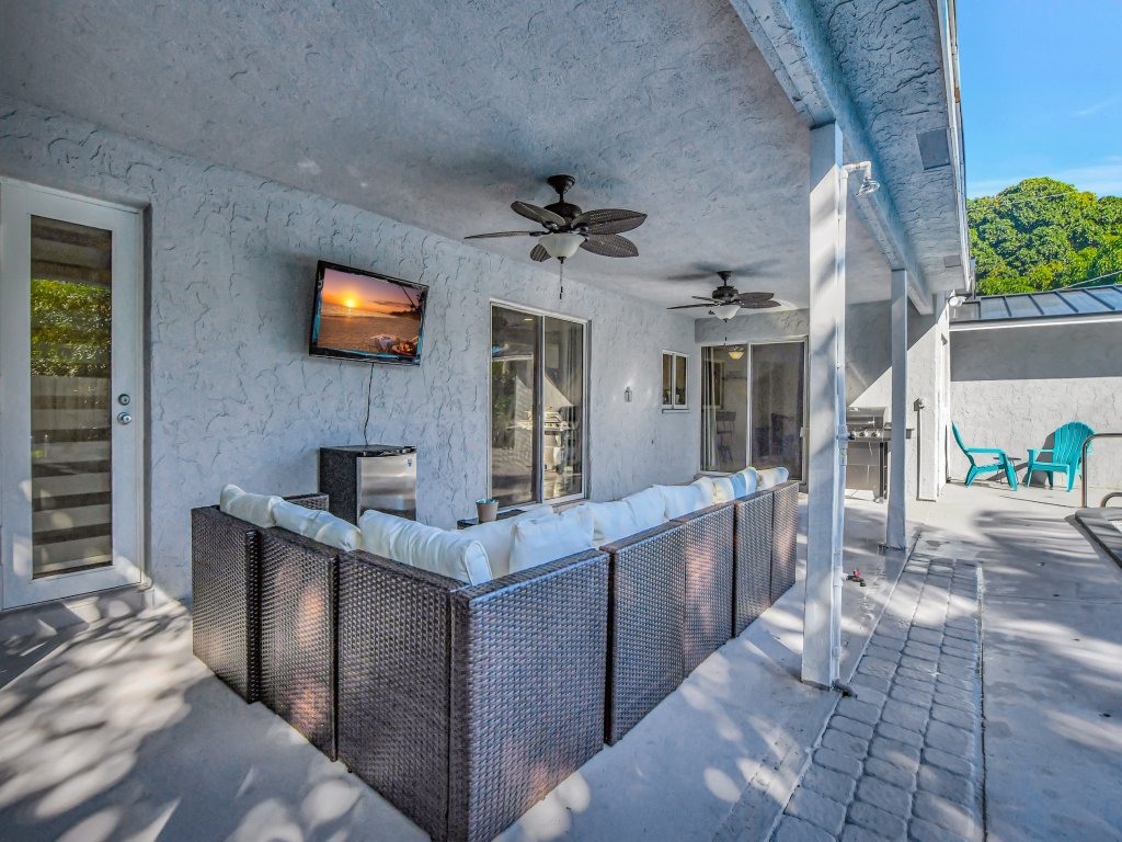 Boca Beauty - Stylish Home with Pool Vacation Rental in Boca Raton - RedAwning