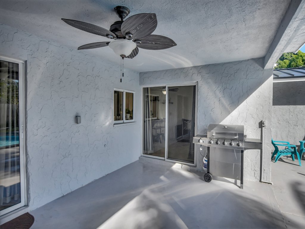 Boca Beauty - Stylish Home with Pool Vacation Rental in Boca Raton - RedAwning