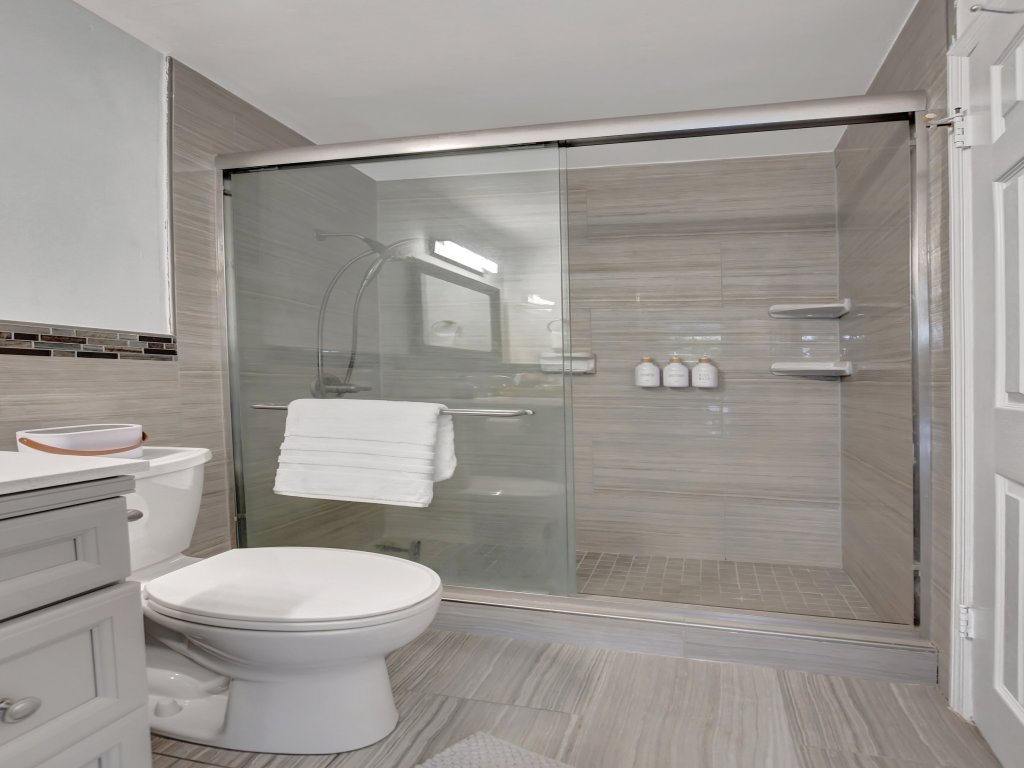 Boca Beauty - Stylish Home with Pool Vacation Rental in Boca Raton - RedAwning