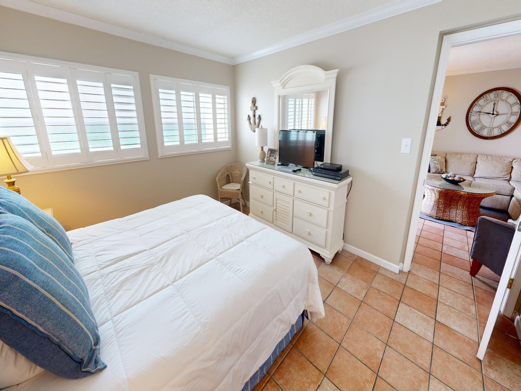 Beach House 201C Vacation Rental in Miramar Beach - RedAwning