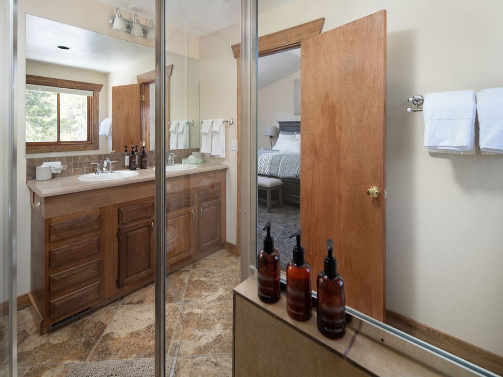Mountain View Retreat Vacation Rental in Colorado - RedAwning