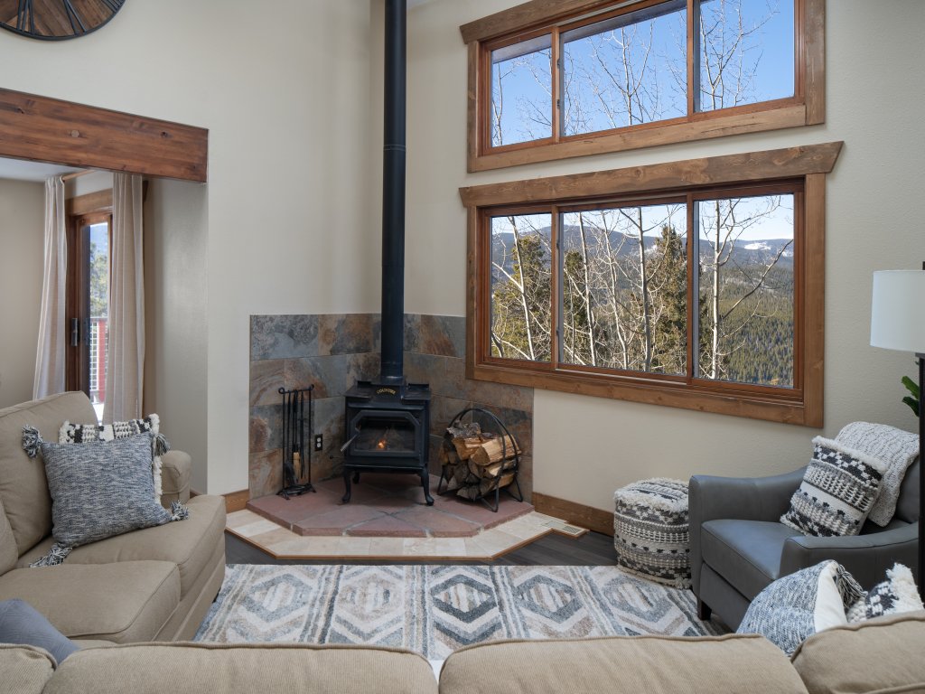 Mountain View Retreat Vacation Rental in Colorado - RedAwning