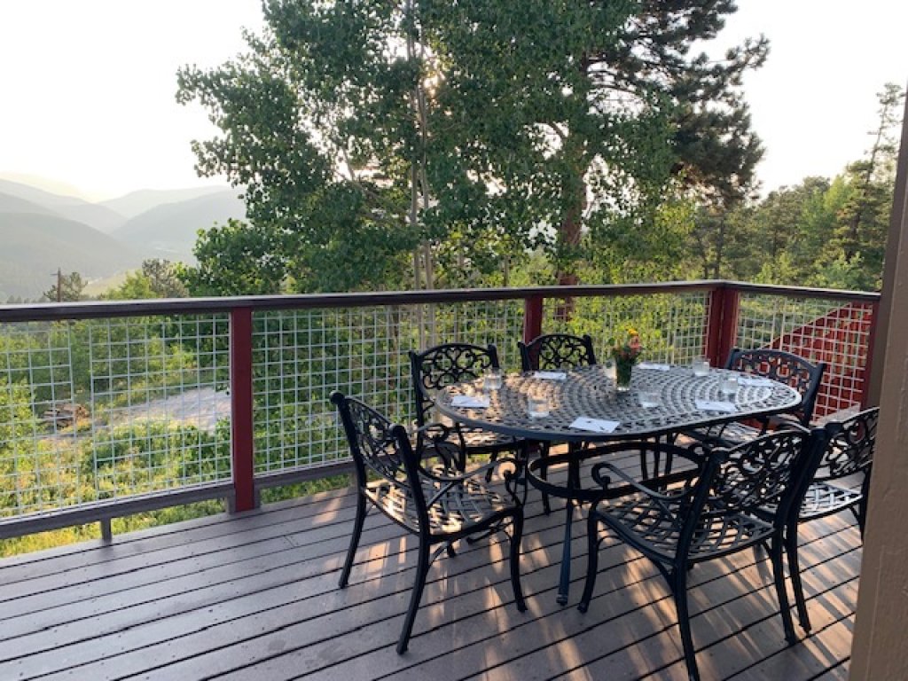 Mountain View Retreat Vacation Rental in Colorado - RedAwning