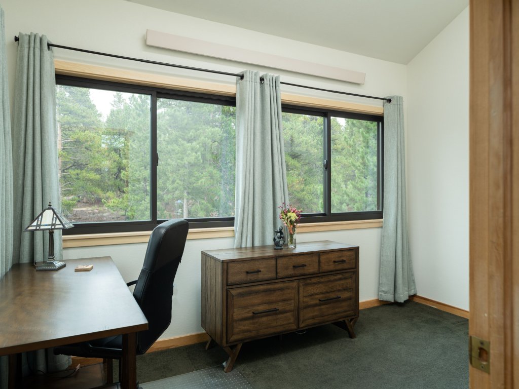 Lookout Lodge in Wondervu Vacation Rental in Colorado - RedAwning