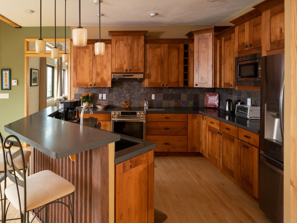 Lookout Lodge in Wondervu Vacation Rental in Colorado - RedAwning
