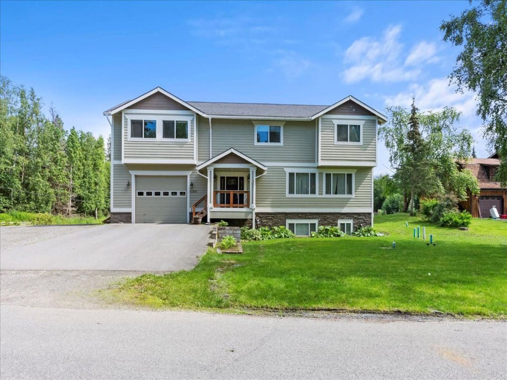 Moose Meadow Vacation Rental in Alaska - RedAwning