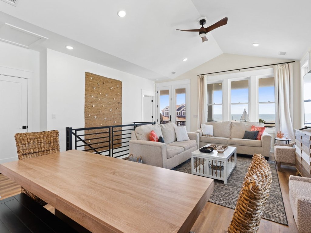 1040 Break / 1040 Ocean Blvd West Vacation Rental in Holden Beach - RedAwning