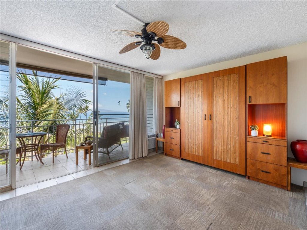 Island Surf 614 Vacation Rental in Kihei - RedAwning