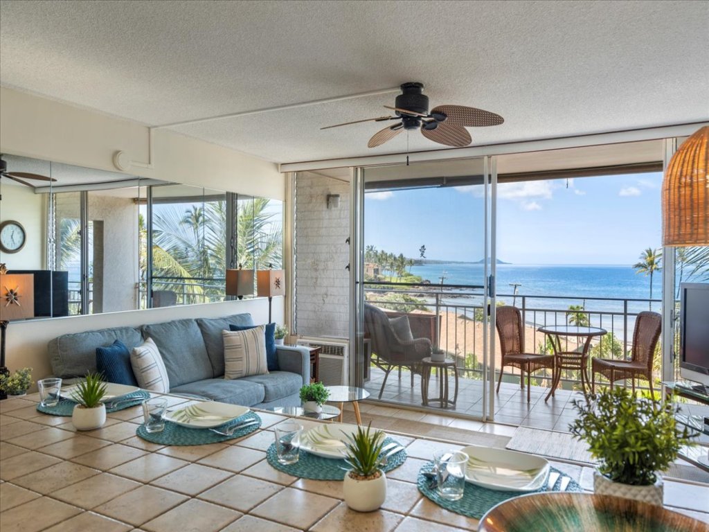 Island Surf 614 Vacation Rental in Kihei - RedAwning