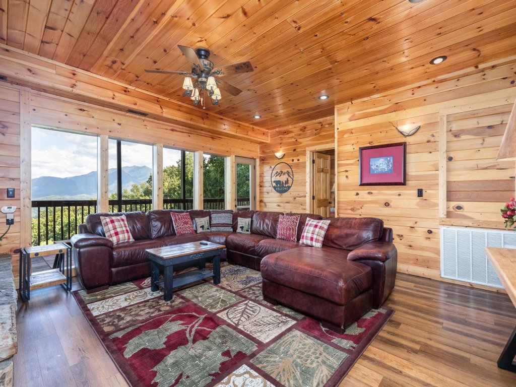 Smoky Mountain High Vacation Rental in Gatlinburg - RedAwning