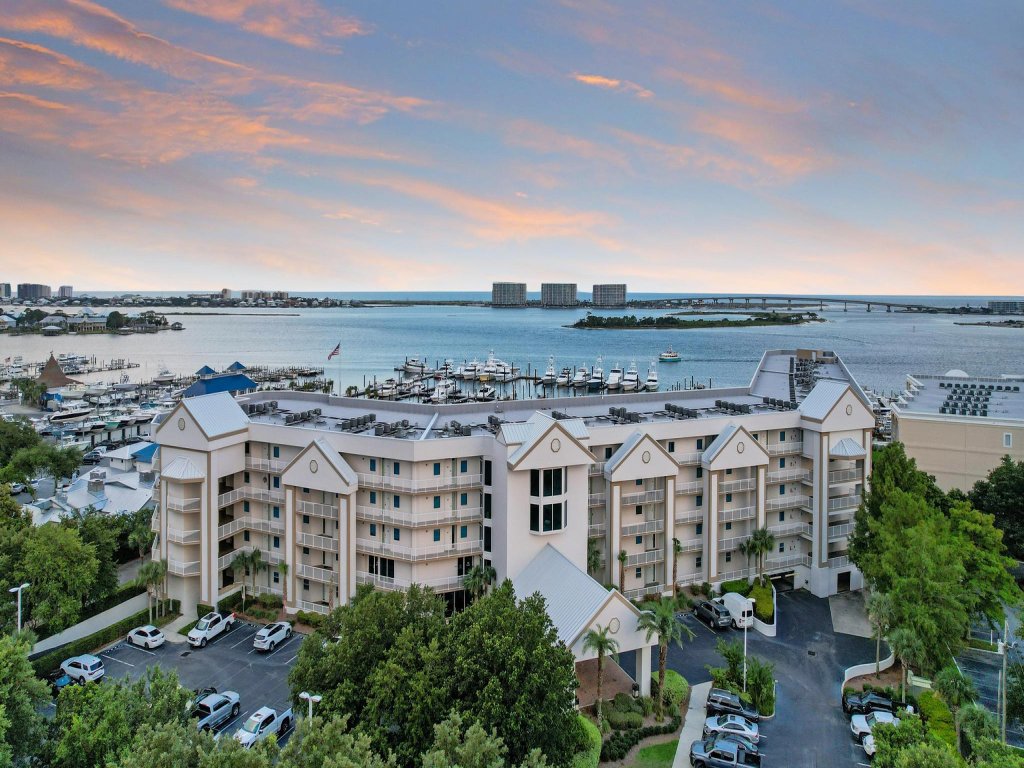 The Moorings 210 Vacation Rental in Orange Beach - RedAwning